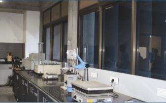 Bajaj Institute of Technology Wardha Laboratory photo 9